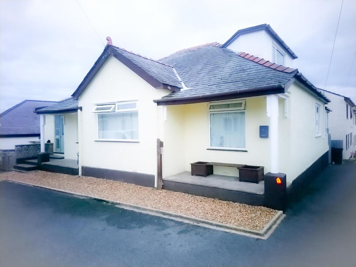 Brookfield Cottage Benllech Exterior photo